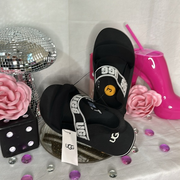 Ugg K Zuma Sling Sandals Black size 3 - Picture 4 of 4
